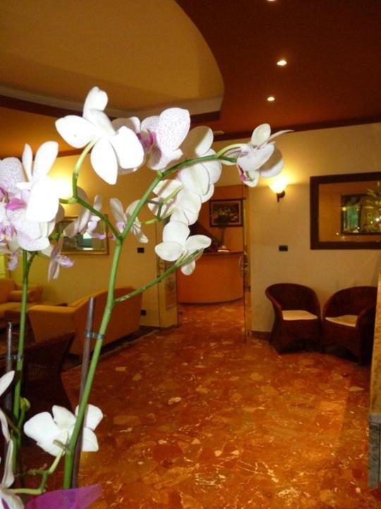 Hotel Gambrinus Lido di Jesolo Exterior photo