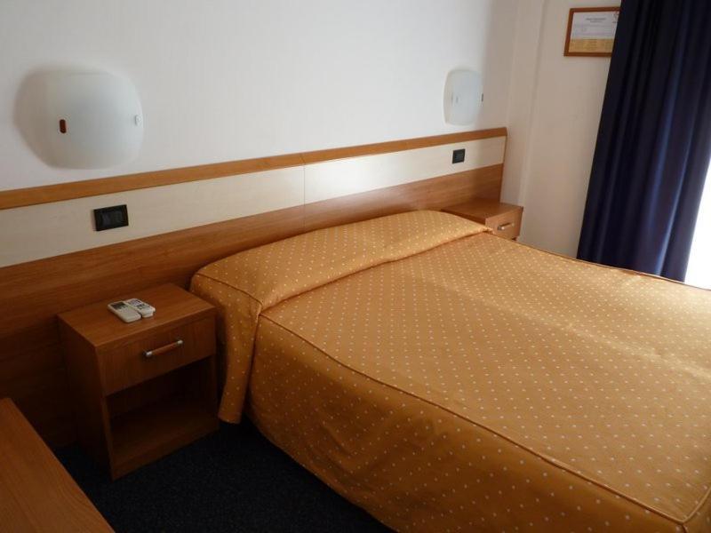 Hotel Gambrinus Lido di Jesolo Room photo